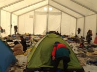 Τι Λέσβος, τι Λαμπεντούζα. Και τα δύο από λάμδα αρχίζουν