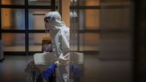 Γαλλία: Κατά εκατό ευρώ μεγαλύτερος ο μισθός των νοσηλευτών των ΜΕΘ από τη νέα χρονιά