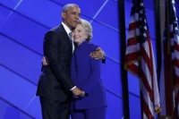 Ομπάμα: Σήμερα σας ζητώ να κάνετε για τη Χίλαρι ό,τι κάνατε για μένα