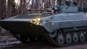 Interfax: Στρατεύματα από την Κριμαία αποσύρει η Ρωσία με προορισμό την Τσετσενία