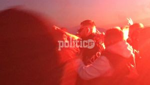 Bossikan: Εκατοντάδες νεαροί στον Λ. Πύργο για videoclip Trap μουσικής (vids &amp; pics)