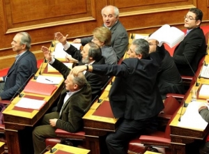 Πώς ο Γ. Μαυρίκος βρέθηκε εκτός της ΚΕ του ΚΚΕ για το... Μνημόνιο