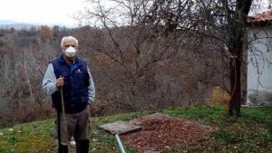 Δράμα: Καραντίνα με μάσκες κι αποστάσεις ασφαλείας σ’ ένα χωριό μόλις εννιά κατοίκων
