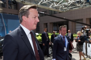 Μέσα στον επόμενο χρόνο θα αποφασίσει η Βρετανία αν θα παραμείνει στην ΕΕ ή όχι