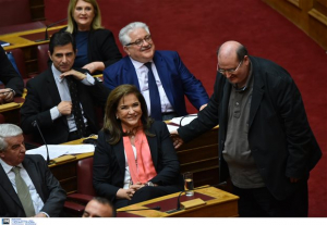 Έντονοι διαξιφισμοί Μπακογιάννη - Φίλη για τα εθνικά θέματα