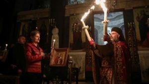 Ανάσταση και Χριστός Ανέστη στις εκκλησίες μετά από 40 ημέρες