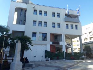 Με λεφτά του δήμου η διοίκηση Μανδαλιανού επιχειρεί να φιμώσει Φιλοζωϊκούς Συλλόγους