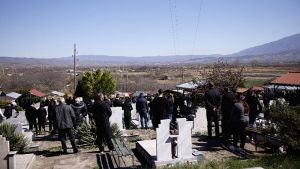 Βαρύ πένθος για τα 59 θύματα της πυρκαγιάς στο Κότσανι