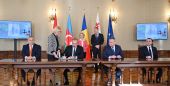 Ρουμανία: Συμφωνία για μεταφορά «πράσινης» ενέργειας από το Αζερμπαϊτζάν στην Ευρώπη