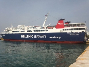 Τη δημιουργία terminal στο Πειραιά εξετάζει η Hellenic Seaways