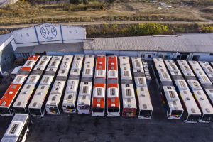 Χρ. Σταϊκούρας: «Αλλάζει πρόσωπο ο ΟΑΣΘ» – Στη Θεσσαλονίκη 110 ηλεκτρικά λεωφορεία