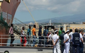 Στην Σικελία οι επιζήσαντες μετανάστες της νέας τραγωδίας