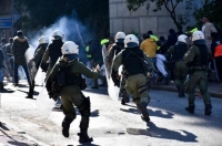Συμπλοκή οπαδών του ΠΑΟΚ με Πακιστανούς [Βίντεο]