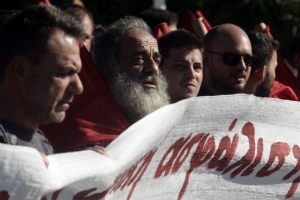 Στην 24ωρη απεργία της ΑΔΕΔΥ συμμετέχουν γιατροί και ΕΚΑΒ