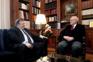 Βενιζέλος σε Παπούλια: Συναίνεση για την εκλογή Προέδρου της Δημοκρατίας