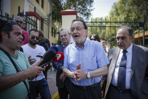 Λαφαζάνης: Πολιτική απάτη της ΝΔ η πρόταση δυσπιστίας