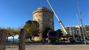 Εντυπωσιακή υποδοχή του 2026 στον Λευκό Πύργο