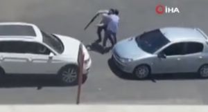 Σοκ στην Τουρκία: 25χρονος δολοφονεί την πρώην σύζυγό του και τον πεθερό του στη μέση του δρόμου