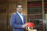 Κορδέλες εγκαινίων με φόντο την ΔΕΘ από τον Τσίπρα