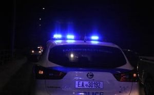 Θεσσαλονίκη: Διαρρήκτης πηδούσε από μπαλκόνια στη Χαριλάου για να ξεφύγει από αστυνομικούς