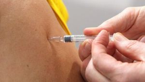 Περισσότερες από 60 πλούσιες χώρες προσχωρούν στον μηχανισμό πρόσβασης στο εμβόλιο του ΠΟΥ