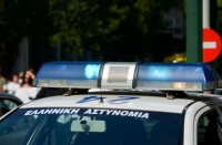 Αιματηρή επίθεση αγνώστων σε πατέρα και γιο στο Πέραμα