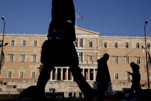 Συγκέντρωση στη Βουλή από τους συγγενείς θυμάτων της τρομοκρατίας