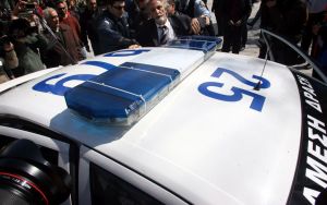 Θεσσαλονίκη: Ζευγάρι συλλήψεων για απόπειρα φθοράς σε αστυνομικό τμήμα