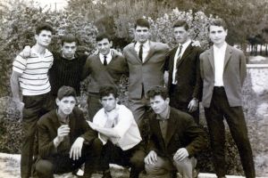 Βασίλης Αθανασιάδης: Εννέα παλικάρια… πριν 60 χρόνια