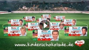 Kinder έκπληξη: Το ξενοφοβικό Pegida έπεσε σε... παγίδα