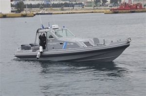 Πέραμα: Δύο χειροβομβίδες εντοπίστηκαν στον βυθό της θάλασσας