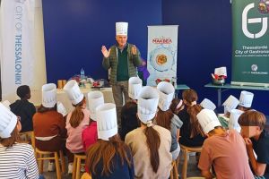 Η ΜΑΚΒΕΛ στηρίζει το νέο εκπαιδευτικό πρόγραμμα “Η Μακαρονάδα της Πέμπτης” για μαθητές Δημοτικού