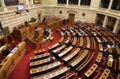 Βουλή: Πυρά αντιπολίτευσης για την ρύθμιση των «κόκκινων» επιχειρηματικών δανείων