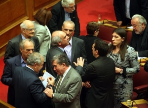 Βουλή: Άγριος καβγάς Μεϊμαράκη - Κωνσταντοπούλου