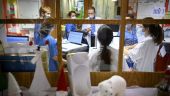 Ελβετία: Mειώνει σε 5 ημέρες τον χρόνο της υποχρεωτικής καραντίνας