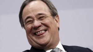 Γερμανία – Άρμιν Λάσετ : Αντιμέτωπος με την οργή και την αγανάκτηση πλημμυροπαθών (Vids)