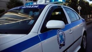 Διερεύνηση της ΕΛ.ΑΣ στα γραφεία της Χρυσής Αυγής στη Θεσσαλονίκη