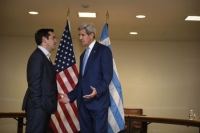 Στην ενεργειακή «αγκαλιά του θείου Σαμ»