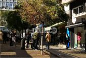 Θεσσαλονίκη: Πτώση σοβάδων από μπαλκόνι στο κέντρο – Από τύχη δεν υπήρξε τραυματισμός