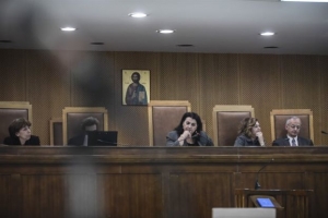 Δίκη Χρυσής Αυγής: Απορρίφθηκε το αίτημα Μιχαλολιάκου για τον προστατευόμενο μάρτυρα