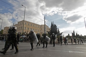 Σε επιφυλακή πάνω από 5.000 αστυνομικοί για τις πορείες της Κυριακής