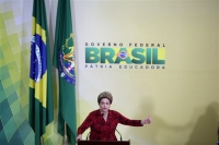 Βραζιλία: Η Γερουσία συνεχίζει τη διαδικασία για την αποπομπή Ρούσεφ