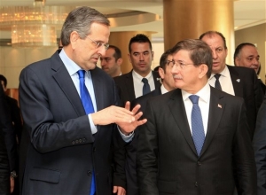 Τηλεφωνική επικοινωνία Σαμαρά-Νταβούτογλου