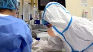 Η. Μόσιαλος Covid-19: “Σχεδόν όλοι οι θάνατοι και οι εισαγωγές στα νοσοκομεία στις ΗΠΑ, είναι πλέον άτομα που δεν εμβολιάστηκαν”