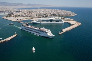 Μετανάστες επιχείρησαν να ταξιδέψουν με κρουαζιερόπλοιο προς Ιταλία