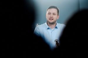 Γροιλανδία: Ο πρωθυπουργός Νίλσεν επιθυμεί την αποκατάσταση της επικοινωνίας με τις ΗΠΑ