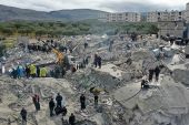 Παρατείνεται μέχρι τη Δευτέρα 13 Φεβρουαρίου η συγκέντρωση ανθρωπιστικής βοήθειας για τους σεισμοπαθείς σε Τουρκία και Συρία