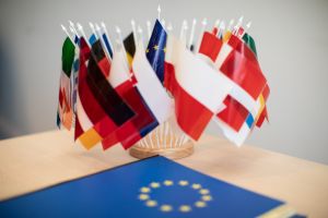 Κομισιόν: Το δώρο Πούτιν στον Μπερλουσκόνι παραβιάζει τις κυρώσεις της ΕΕ σε βάρος της Μόσχα
