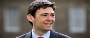 Και το φαβορί για την ηγεσία των Εργατικών ζητεί δημοψήφισμα για ΕΕ