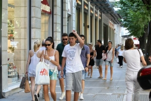 Θεσσαλονίκη: Απαισιοδοξία κυριεύει επιχειρήσεις και νοικοκυριά